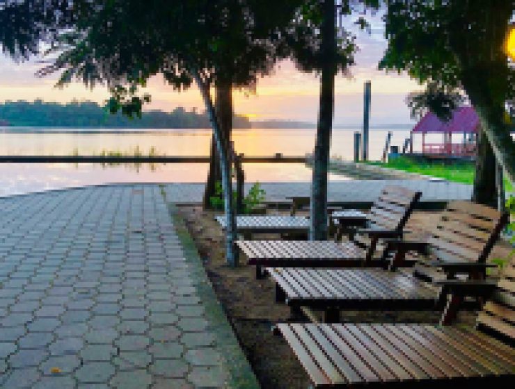 Overbridge River Resort